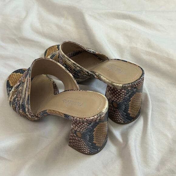 Snake Print Mid-Heel Sandals - Picture 4 of 4